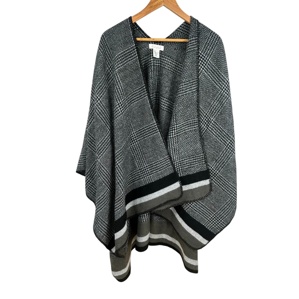 Sweet Generis Plaid Poncho Wrap Shawl Sweater Black White One Size